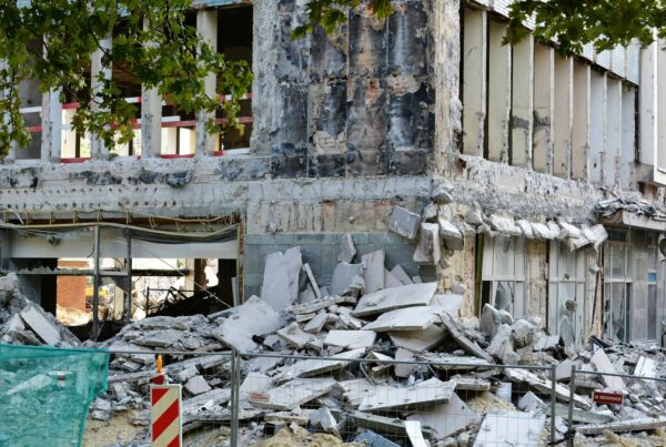 Remodelar o construir